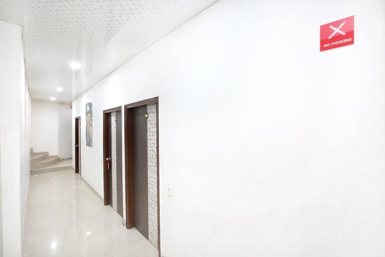 Oyo 8105 Royale Guest House Ludhiana Zewnętrze zdjęcie
