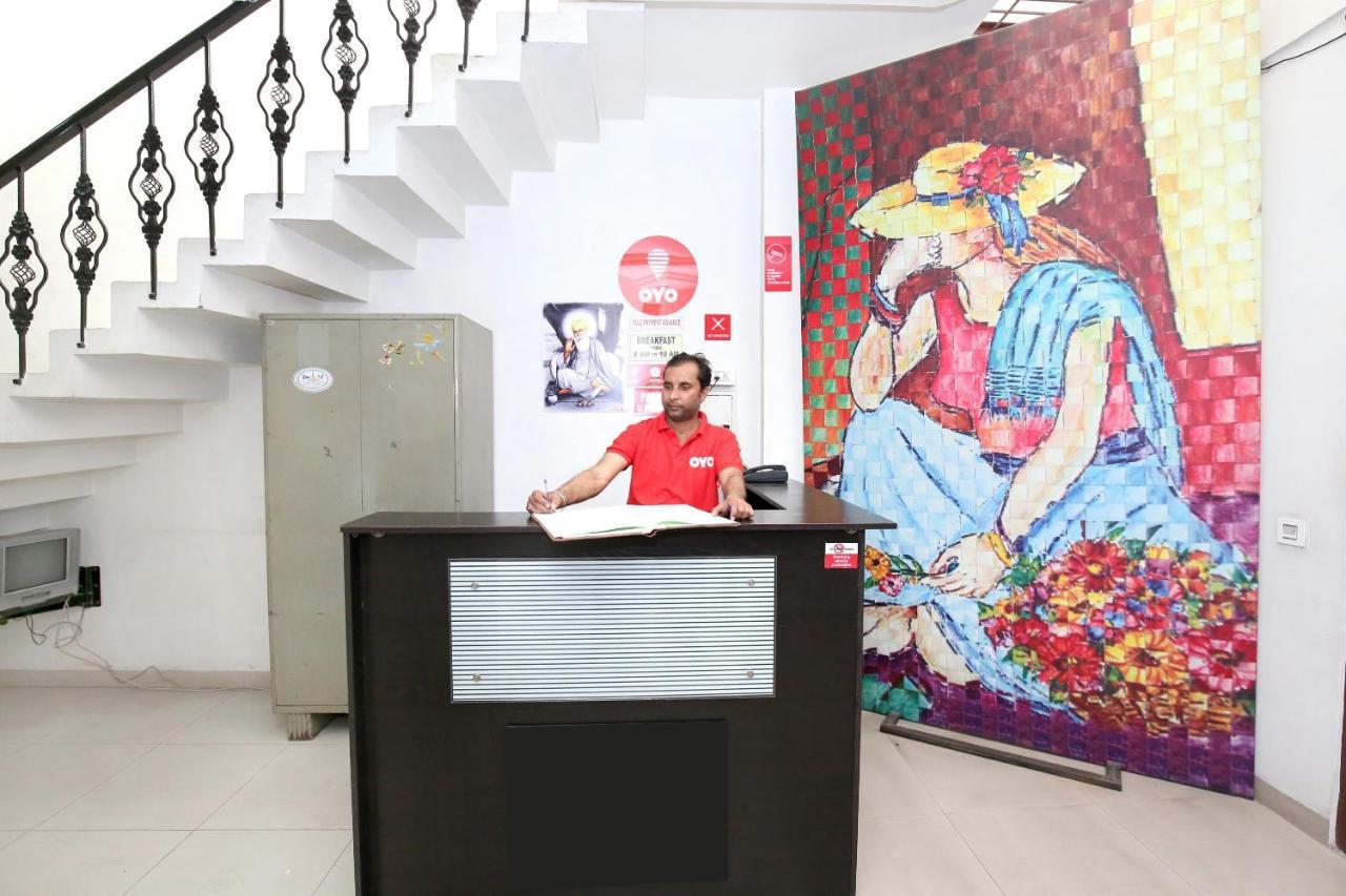 Oyo 8105 Royale Guest House Ludhiana Zewnętrze zdjęcie