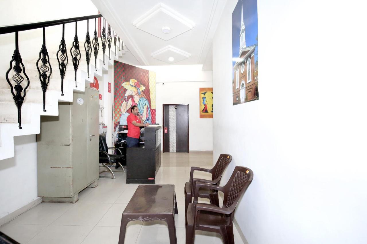 Oyo 8105 Royale Guest House Ludhiana Zewnętrze zdjęcie